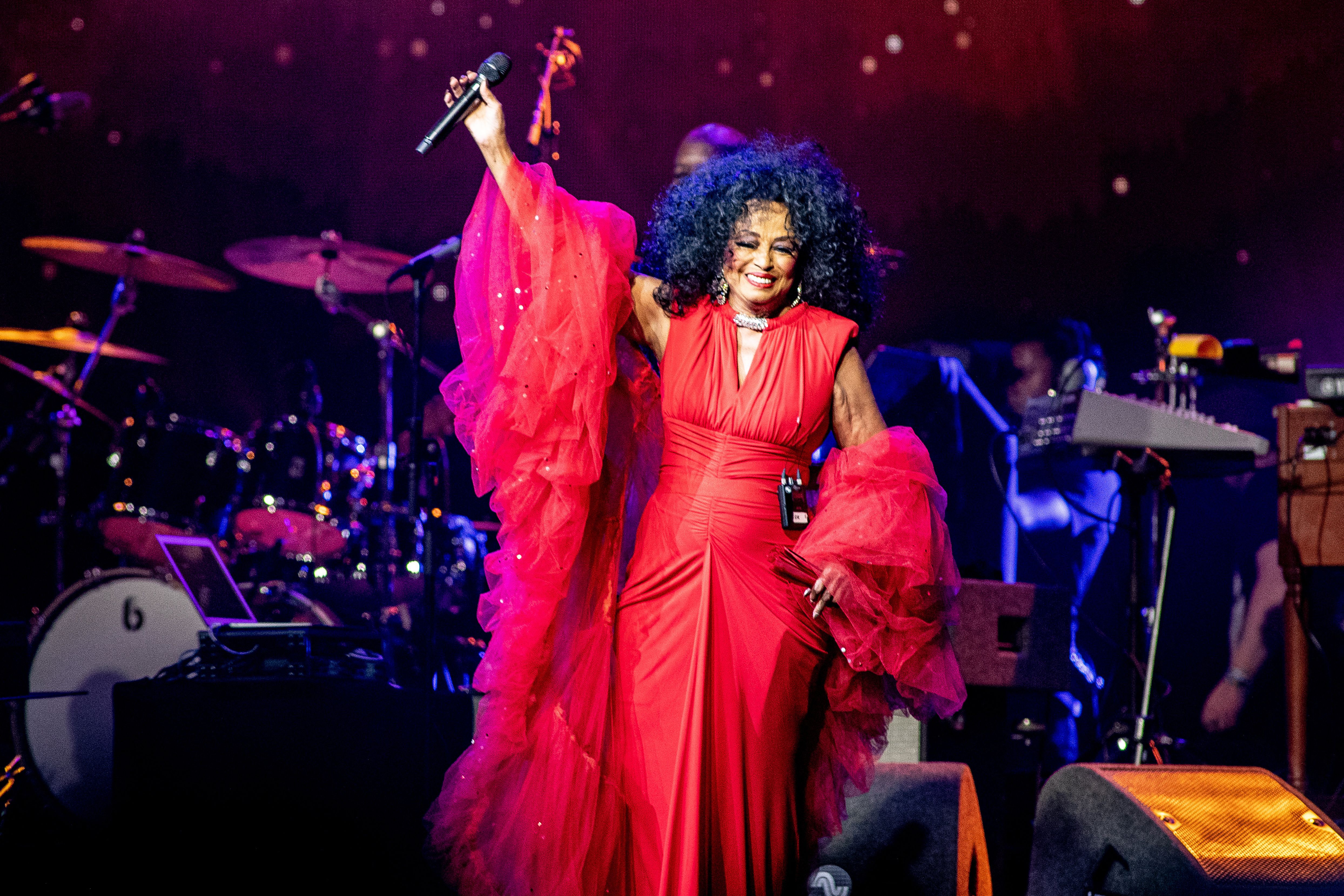 Diana Ross performing