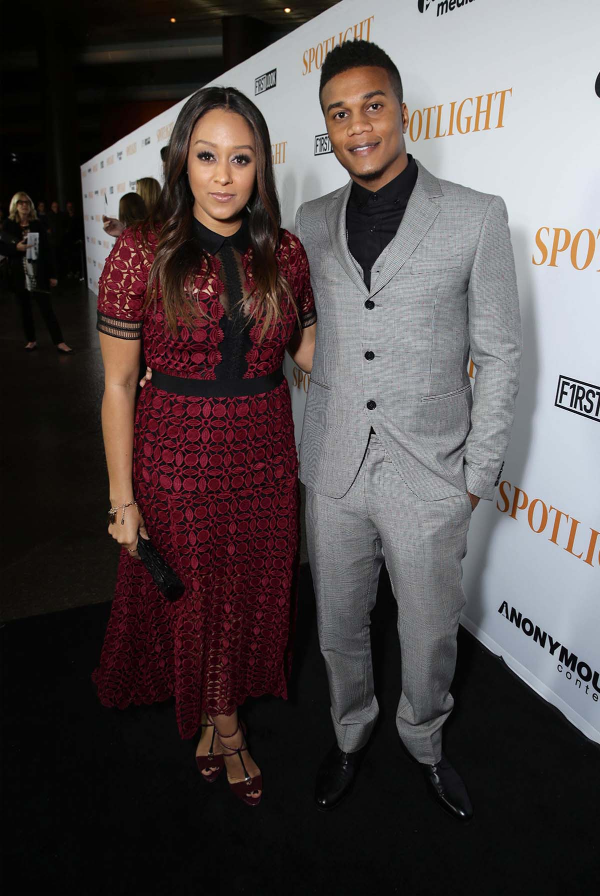Who Is Tia Mowry S Husband 5 Things To Know About Cory Hardrict