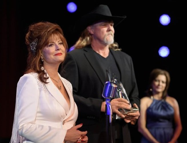 Una Scatola Al Giorno Su Rai2 Paolo Conticini Game Show Ospiti