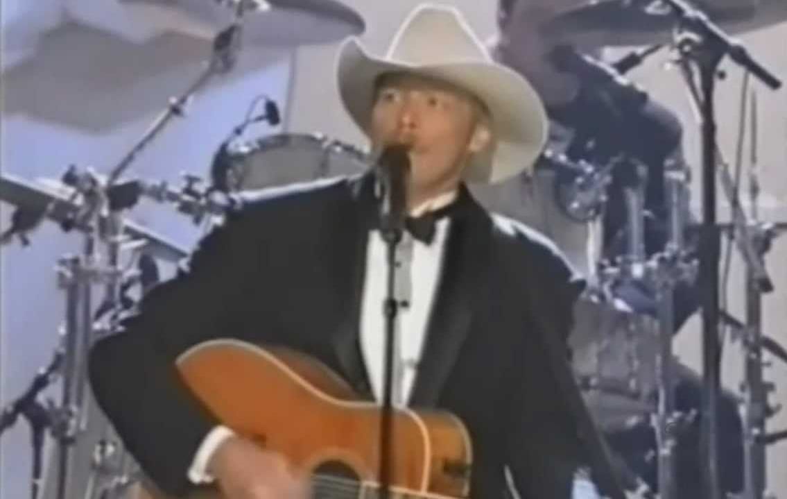 Cma Awards 1999 Alan Jackson Earns Standing Ovation For Protest Performance Of George Jones Choices Whiskey Riff