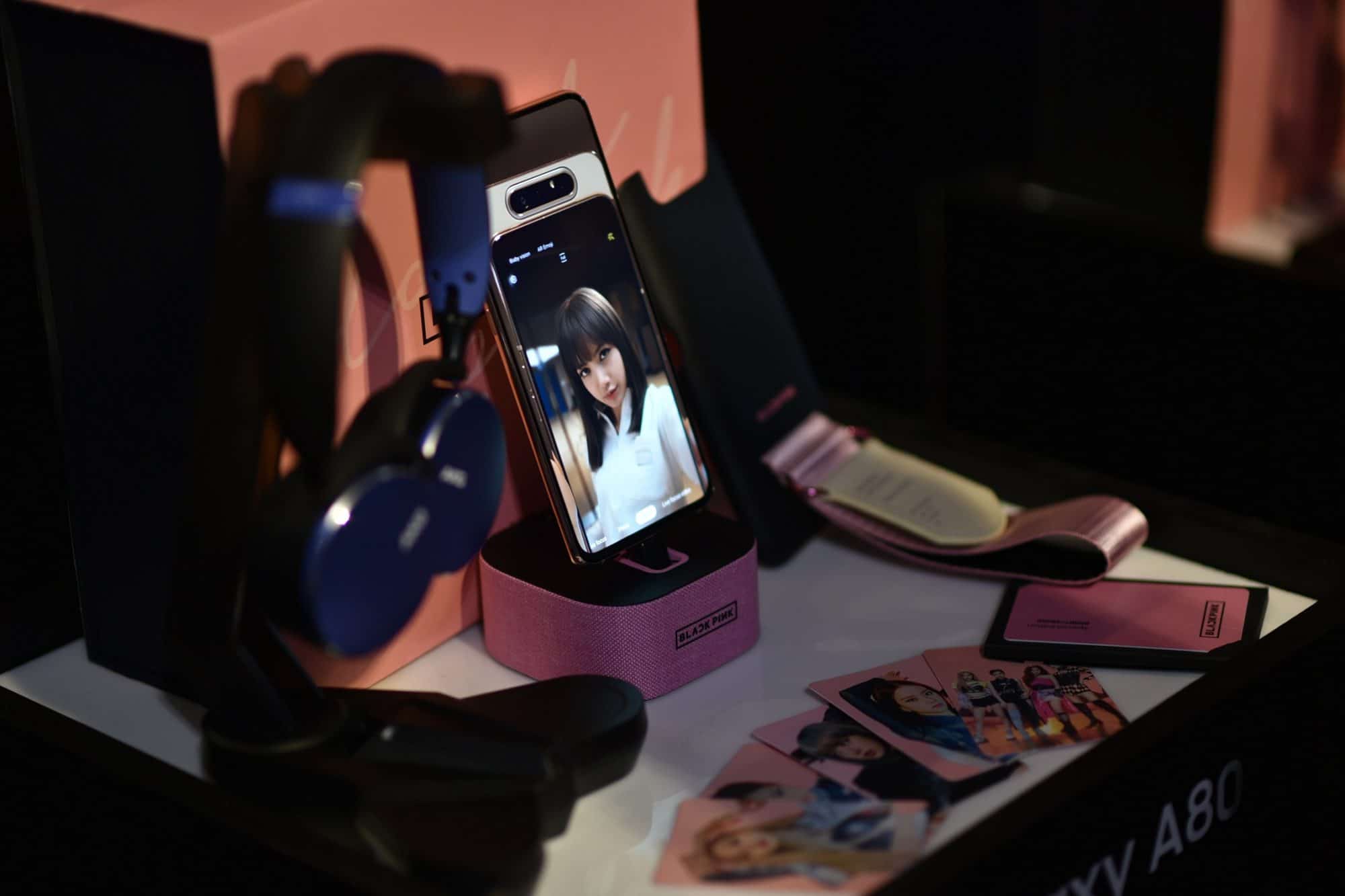 Samsung เปิดจอง Galaxy A80 กล้องหมุนในไทย ราคา 21,990.- พรีออเดอร์รับเซ็ต Blackpink สุดลิมิเต็ด 25 - Samsung เปิดจอง Galaxy A80 กล้องหมุนในไทย ราคา 21,990.- พรีออเดอร์รับเซ็ต Blackpink สุดลิมิเต็ด