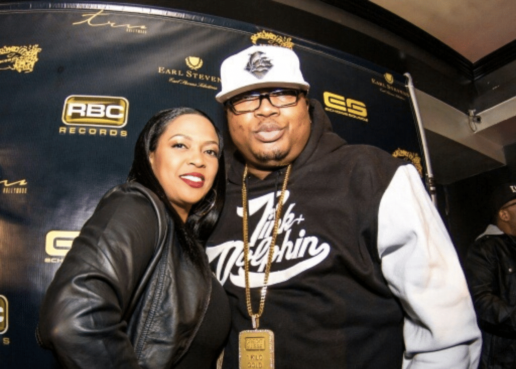 E-40 with kind, Wife Tracy Stevens