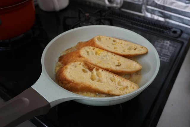 離乳食にフレンチトーストはいつから大丈夫 注意点や冷凍保存について 離乳食にフレンチトーストはいつから大丈夫 注意点や冷凍保存について