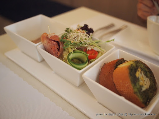【食記】台中西屯-FiFi ITALIANO RESTAURANT FiFi義大利麵-FiFi GARDEN 菲菲花園 : 簡約恬靜的巷弄人氣餐館! 區域 台中市 披薩 焗烤 義式 西屯區 飲食/食記/吃吃喝喝 麵食類