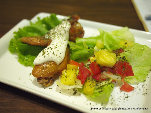 蘇打最高! ~ 台中"夏威夷51 美式餐廳 Hawaii 51 corner restaurant & bar" 北區 區域 台中市 排餐 漢堡 美式 速食 飲食/食記/吃吃喝喝