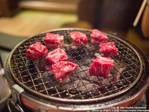 進化後的食材與殘廢餐體驗XD ~ 台中北屯"食藏燒肉居酒屋 Yakiniku Treasury" 北區 區域 台中市 宵夜 日式 燒烤/燒肉 飲食/食記/吃吃喝喝