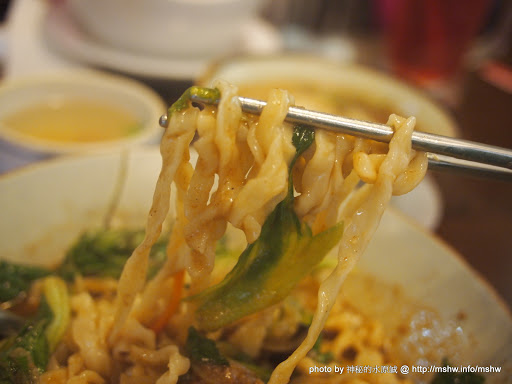 【食記】台中喬家大院-美村店@西區草悟道 : 價格平實,外觀會唬人的台灣茶餐廳! 下午茶 中式 區域 午餐 台中市 合菜 拉麵 晚餐 火鍋/鍋物 茶類 西區 輕食 飲食/食記/吃吃喝喝 麵食類