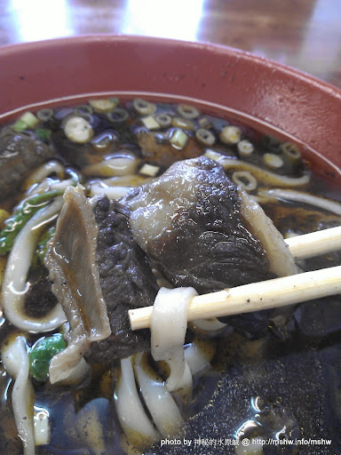 牛肉麵福利社學苑專屬古早味! ~ 台中西屯"牛盾食堂" 中式 區域 午餐 台中市 晚餐 牛肉麵 西屯區 飲食/食記/吃吃喝喝 麵食類