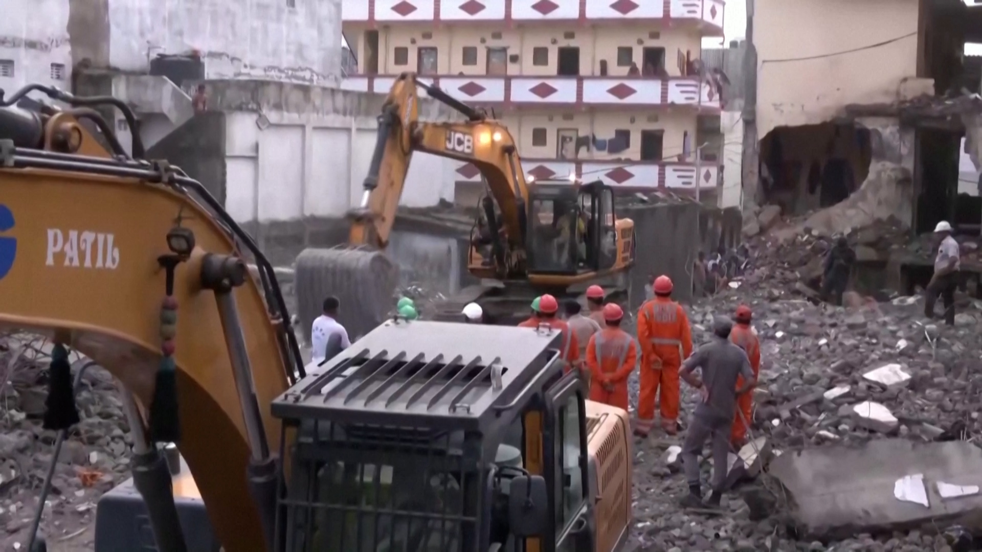 India building collapse: At least 7 dead after multi-storey residential structure crumbles