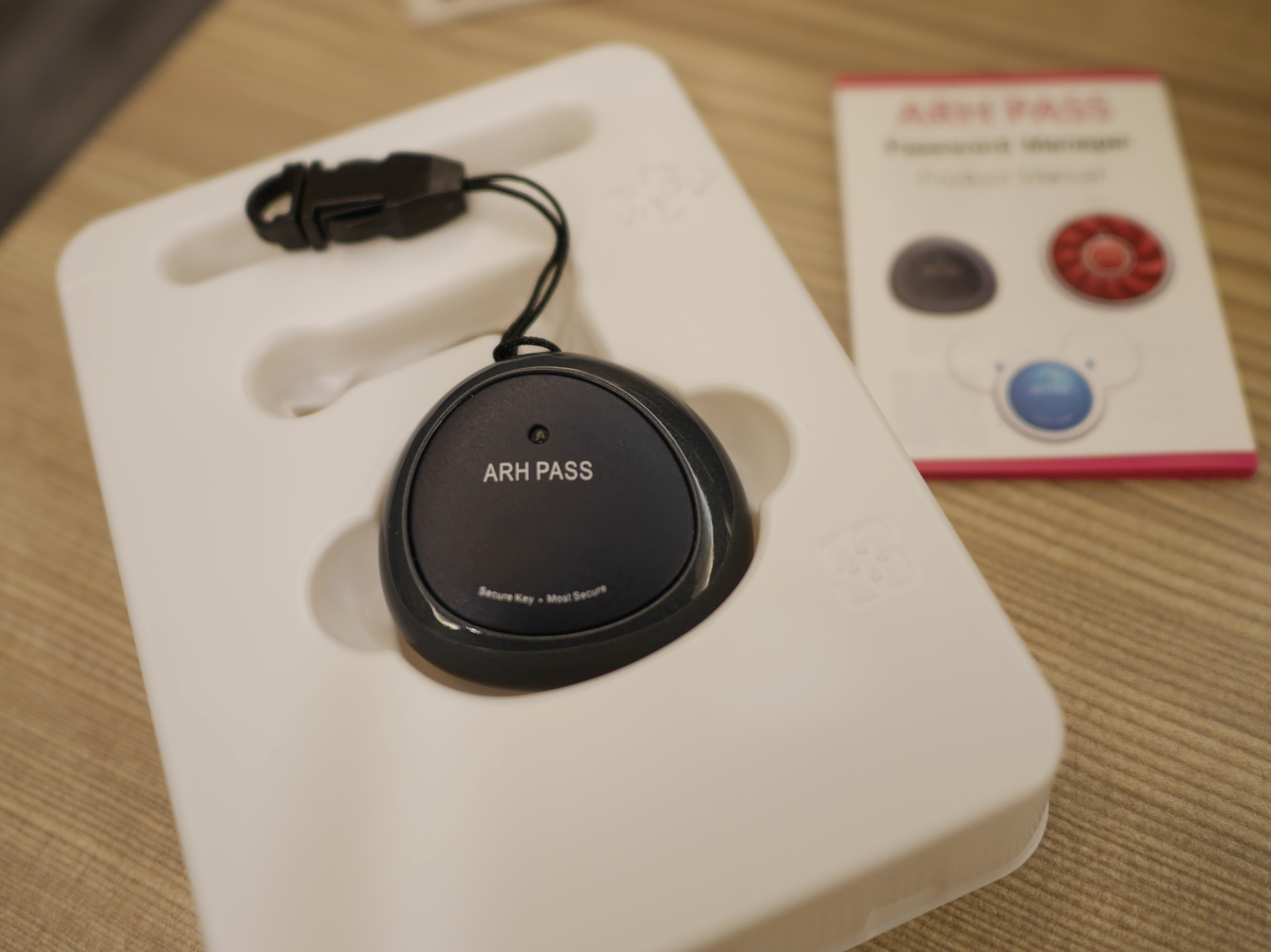 【數位3C】鐳揚科技ARHPASS 帳密保護器@輕巧方便,隱私安全一鍵搞定 3C/資訊/通訊/網路 產品保護 硬體 行動電話 資訊安全 軟體應用
