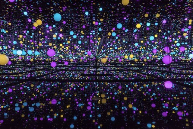 Yayoi Kusuma Exhibition