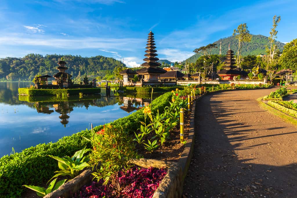 pura ulun danu complex