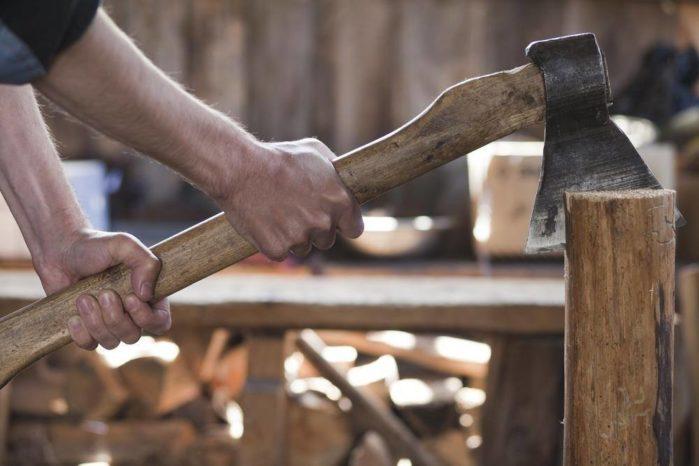 Choosing a Replacement Handle How to Replace an Axe Handle