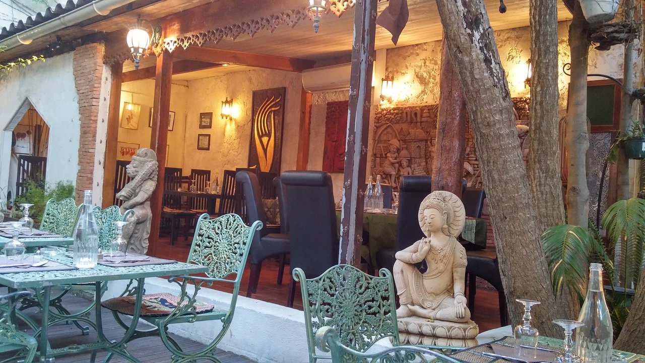 Le Cafe Thai Tarpin Bien