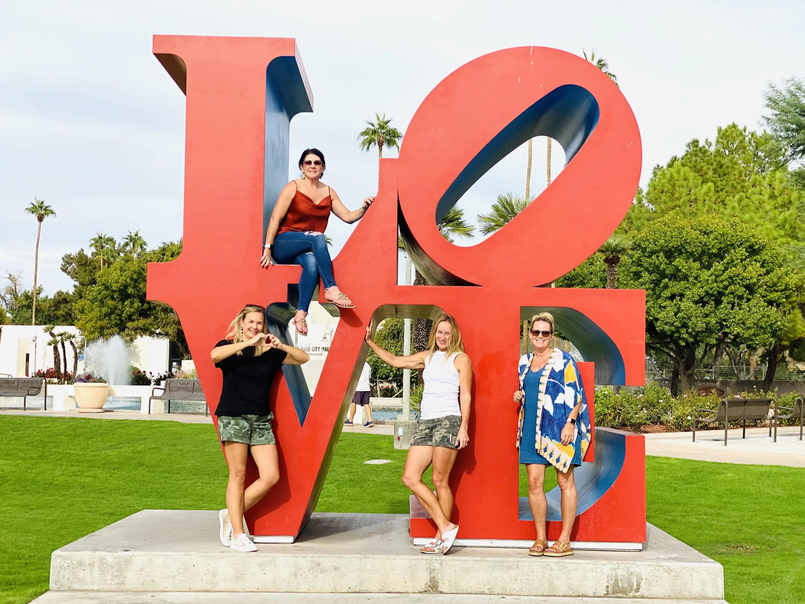 Love sculpture: Best things to do in Old Town Scottsdale from Top U.S. travel blog, Travel With A Plan #scottsdale #arizona #oldtown