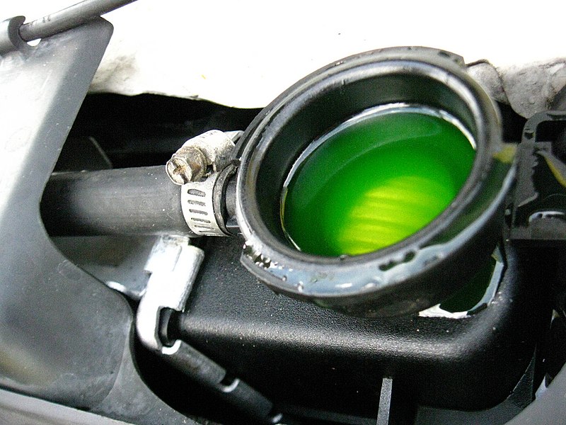 Difference Between Red and Green Antifreeze