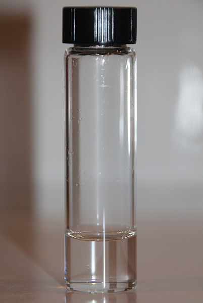 Key Difference - Hydrazine vs Carbohydrazide 