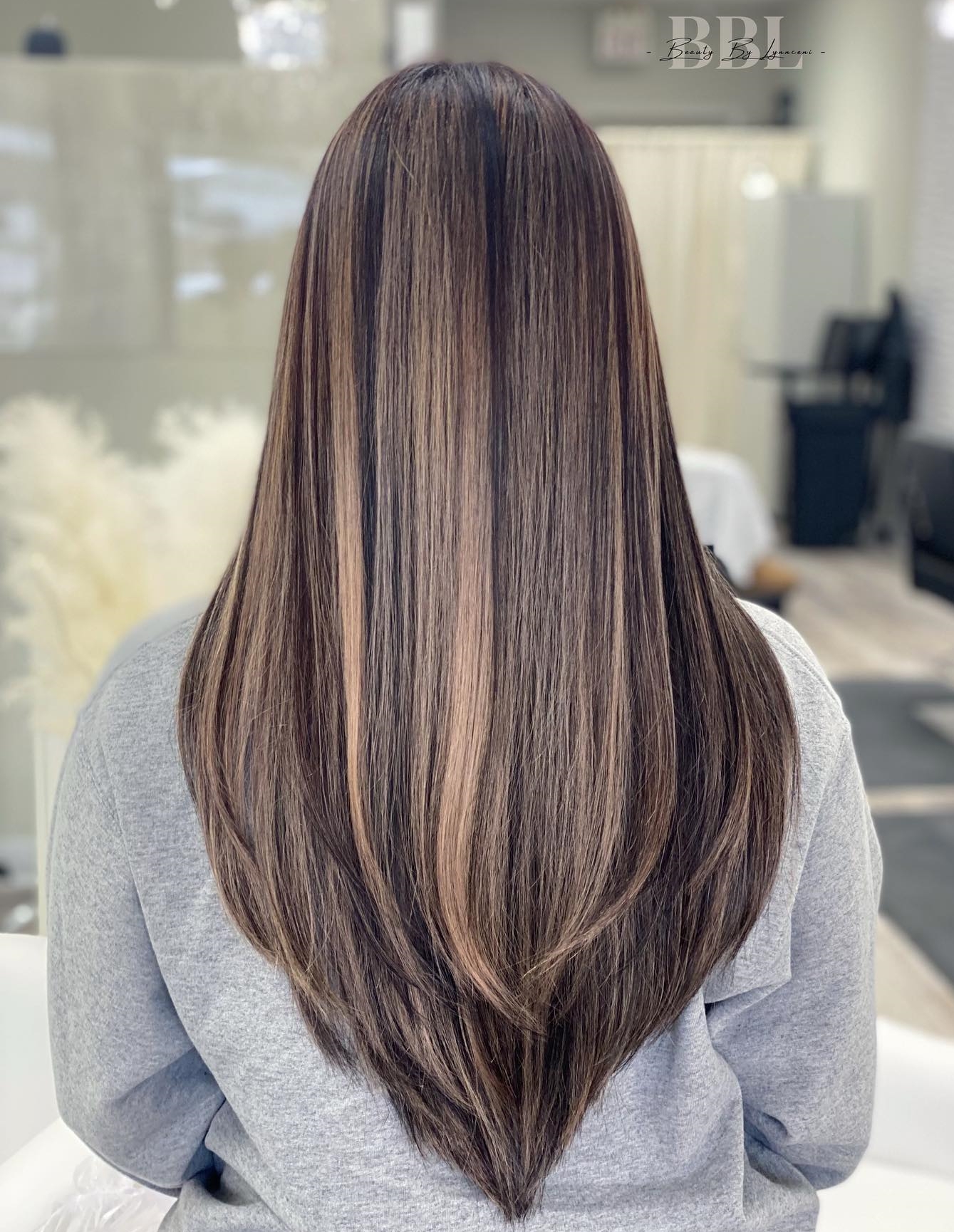 40 Chic V Cut Hair Ideas You Need To See Before You Hit The Salon