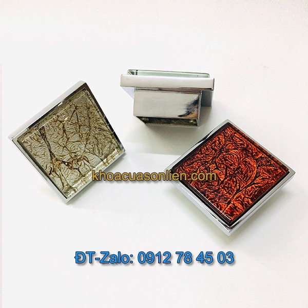 Báo giá nơi bán mẫu Tay nắm tủ hình vuông kiểu hiện đại gắn mặt thủy tinh Mosaic NT-011 giá rẻ tại Hà Nội