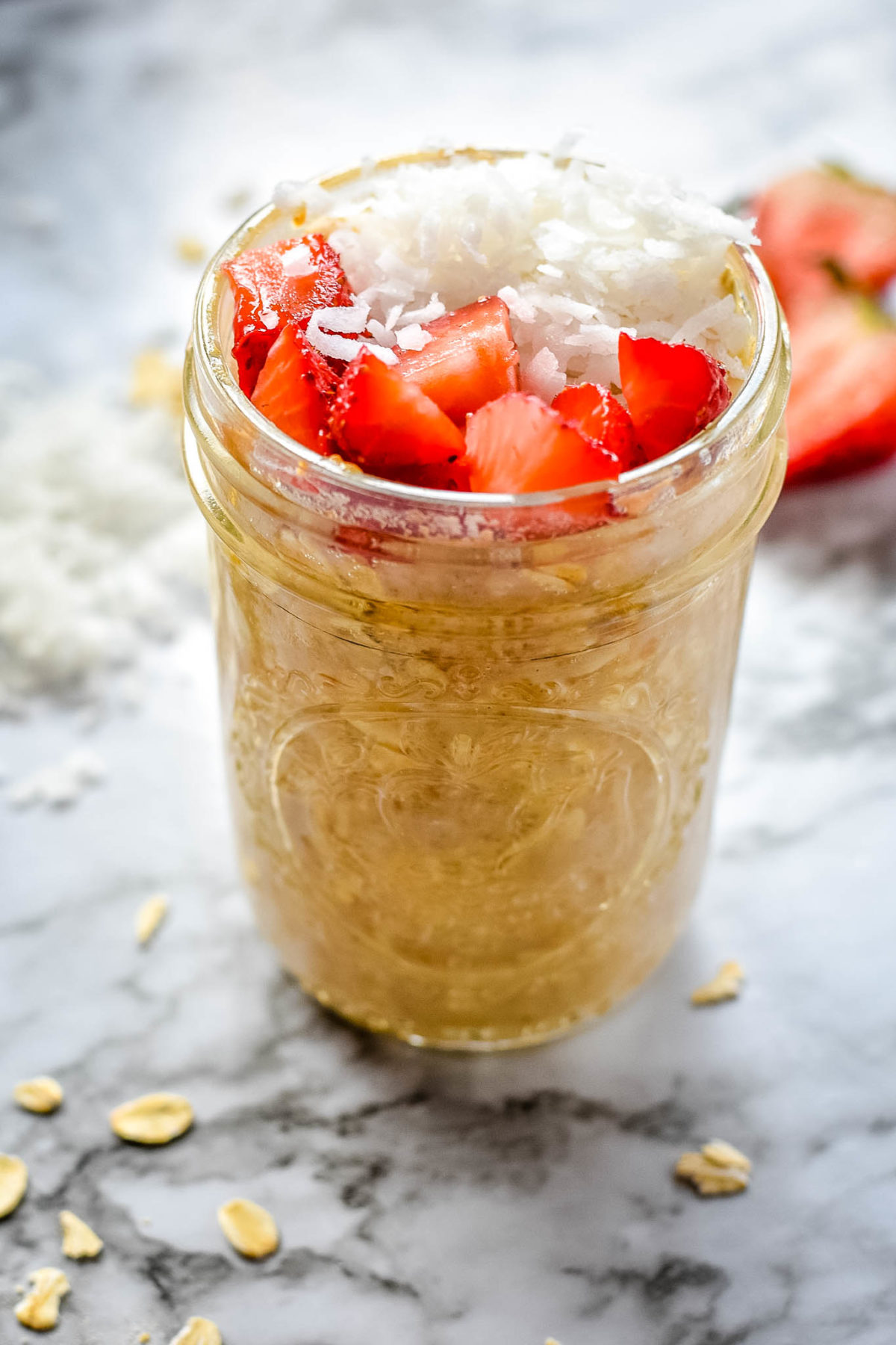 Simple Overnight Oats with Peanut Butter & Berries