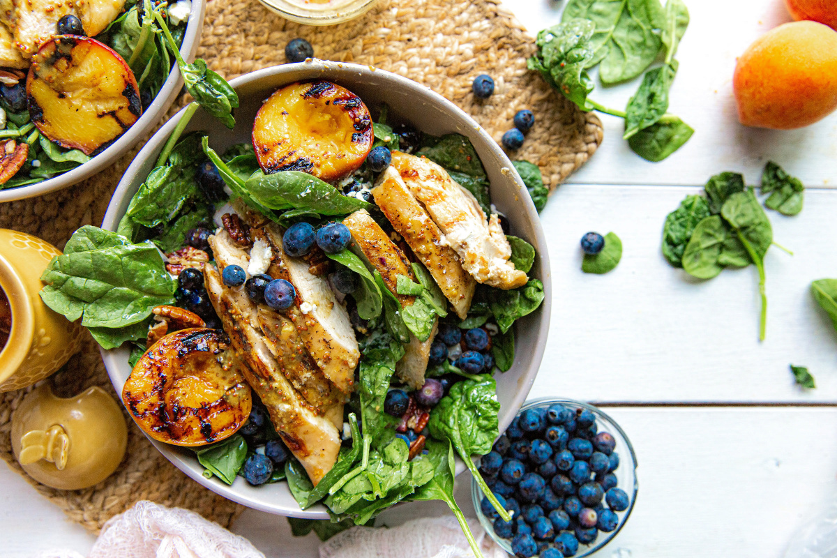 grilled peach salad with grilled chicken with blueberries