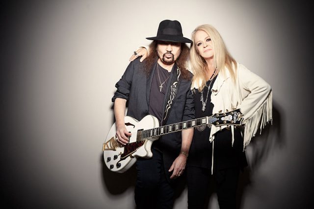 Gary Rossington with cool, Wife Dale Krantz-Rossington 