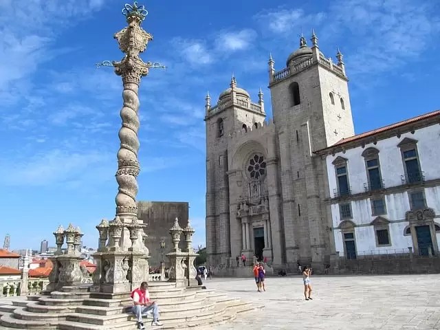 Porto Cathedral Top 10 Sights in Porto