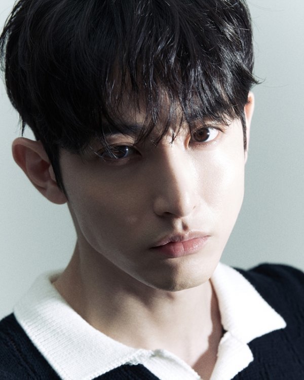 Lee Soo Hyuk Talks About His RealLife Personality, New Film With Seo