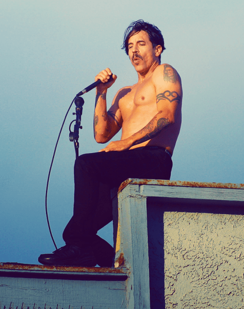 Rhcp! Anthony Keidis , love him Anthony keidis, Red hot chili peppers