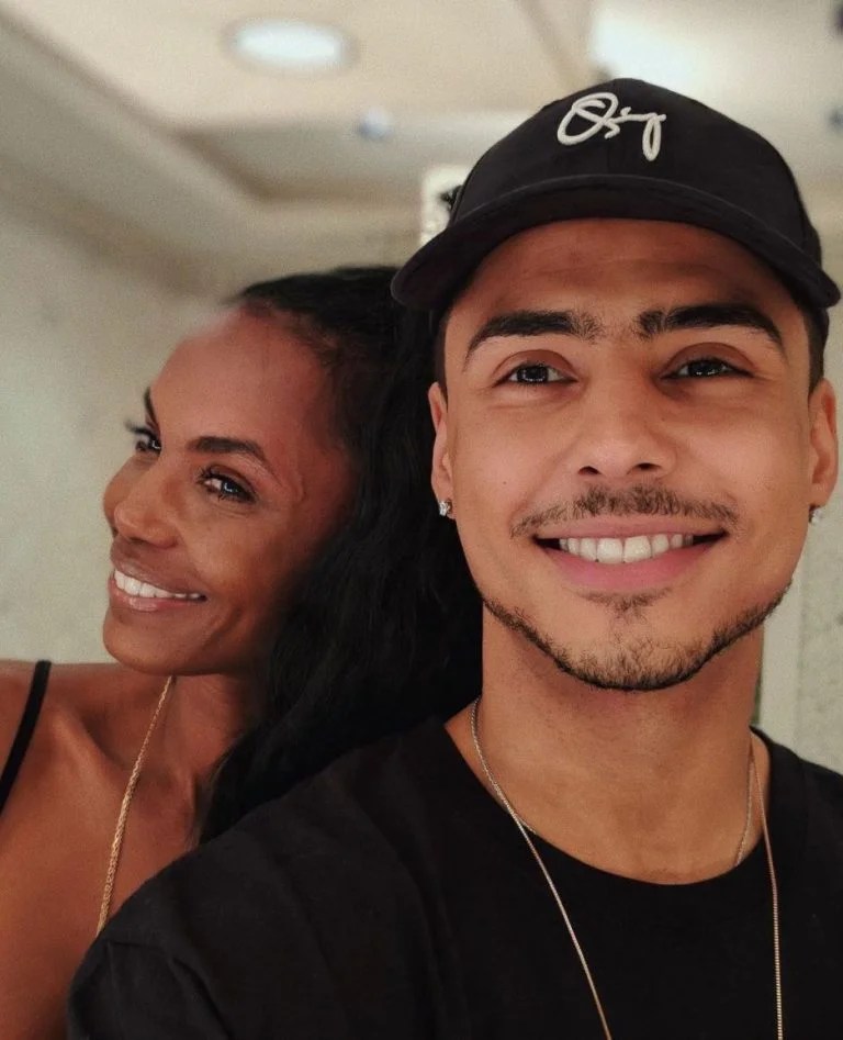 Quincy Brown Parents Part of a the Celebrity Lineage 25Magazine