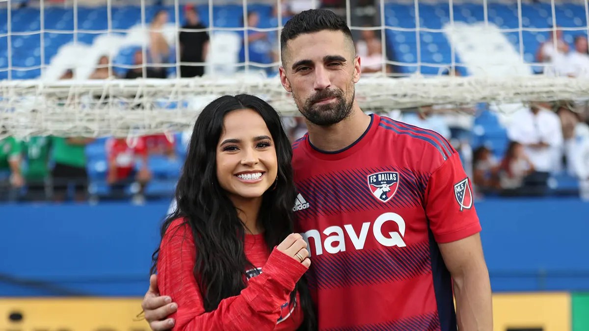 Soccer star on Becky G cheating rumors '10 minute lapse in judgment