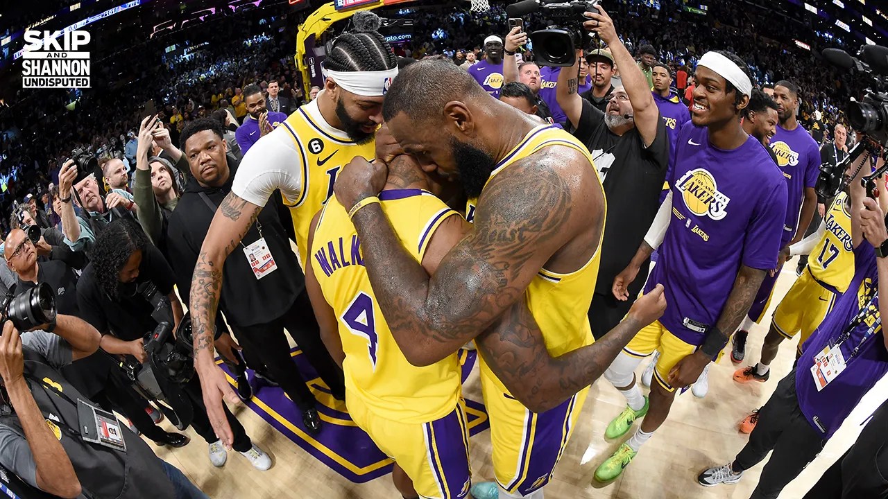 Lonnie Walker IV proves clutch in Lakers Game 4 win vs. Warriors