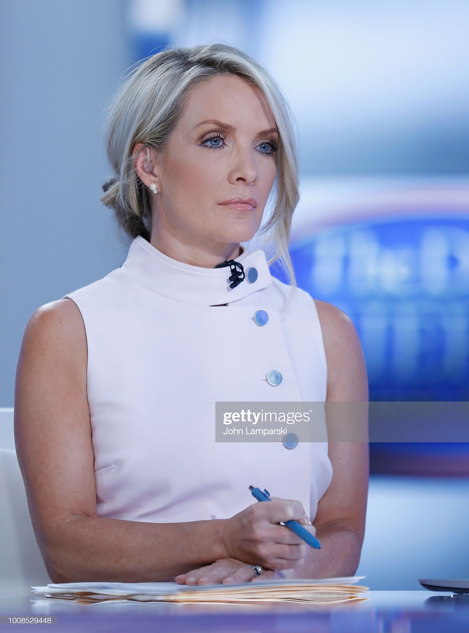 How long has Dana Perino been married? What is the age of Peter McMahon