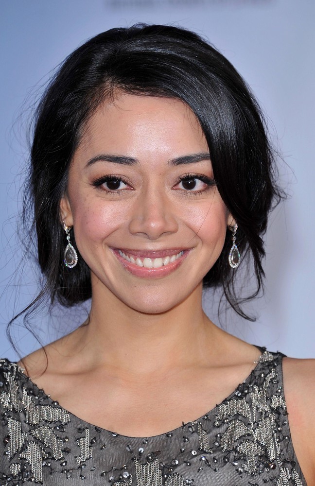 Aimee Garcia Picture 4 2011 NCLR ALMA Awards Arrivals