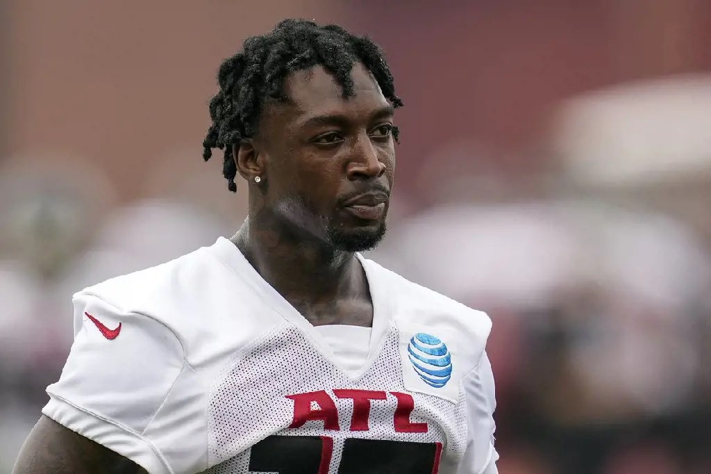 NFL Who Is Calvin Ridley's Wife Is He Married? Girlfriend Dominique