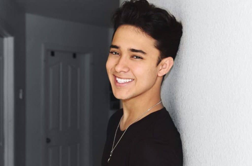 CNCO member Joel Pimentel Bio Height, Family, Brothers, Parents, Gay