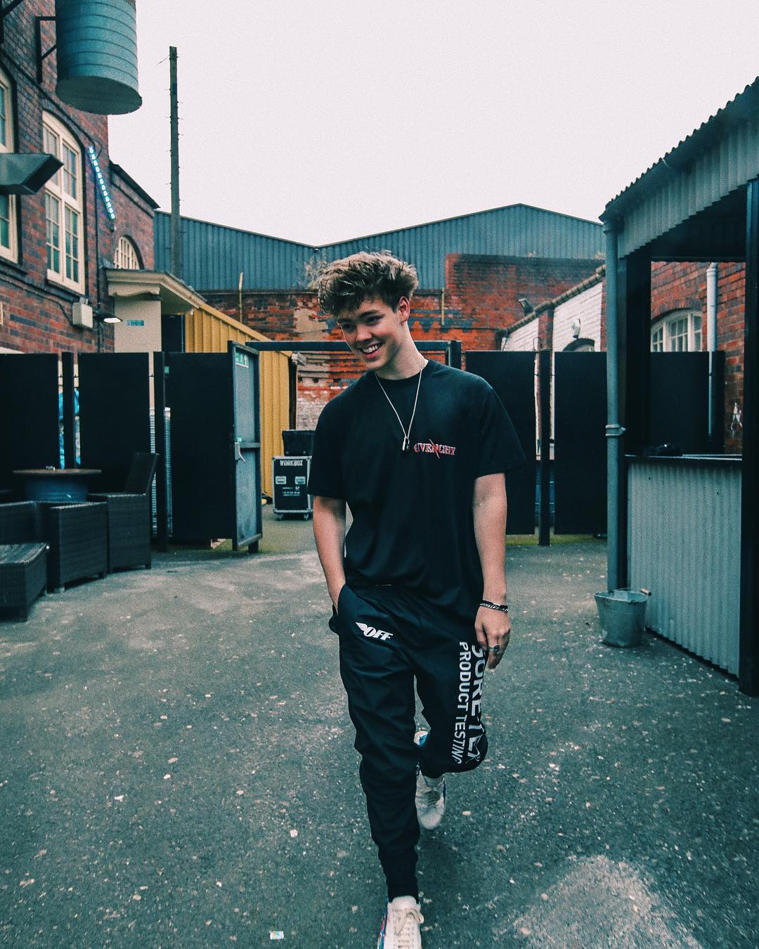 Who is Zach Herron? Wiki, Age, Height, Family, Net Worth, Girlfriend