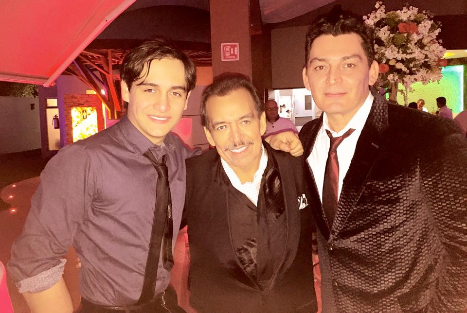 Joan Sebastian y sus Hijos Las Fotos que Tienes que Ver