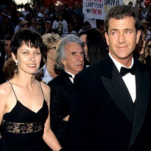 Why Is Mel Gibson's Ex Wife Supporting Him in Court? E! News Australia