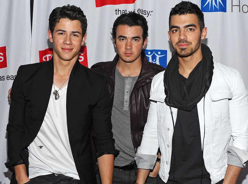 VIDEO Premier  First time de los Jonas Brothers E! Online Latino MX