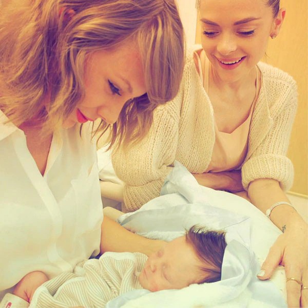 Godmother Taylor Swift Meets Jaime King's Baby Boy for the First Time