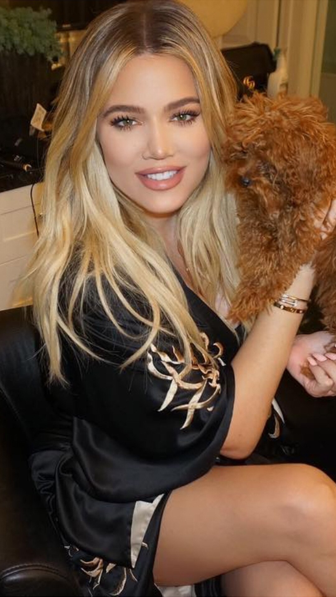 Khloe Kardashian Shares Tips to Look Thin AF in Photos E! News