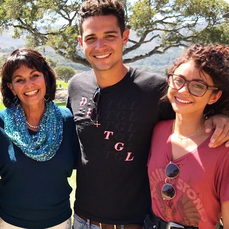 Family Matters from Sarah Hyland & Wells Adams Romance Rewind E! News