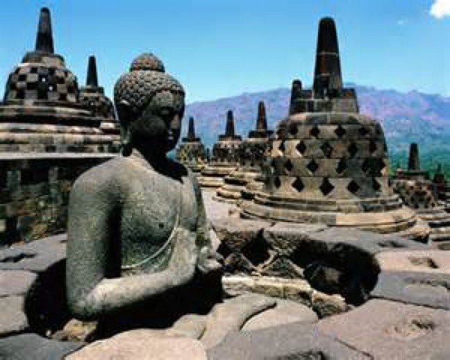 Puluhan Seniman Borobudur Pameran Seratus Persen Indonesia - Galeri lukisan candi borobudur #galeri #lukisan #candi #borobudur Puluhan Seniman Borobudur Pameran Seratus Persen Indonesia, Galeri lukisan candi borobudur