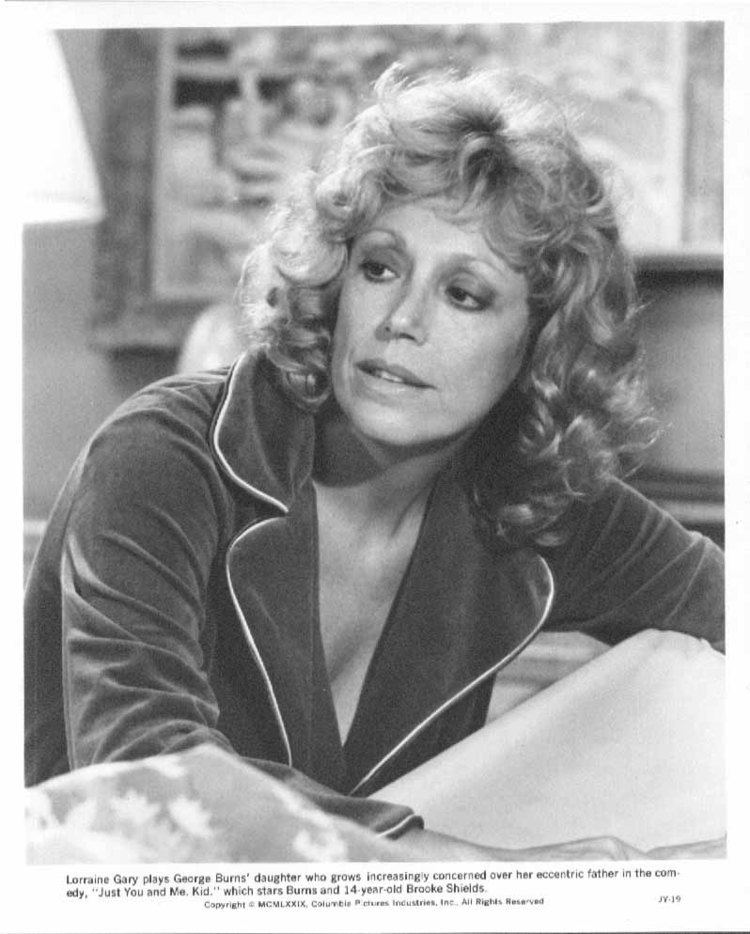 Lorraine Gary Alchetron, The Free Social Encyclopedia