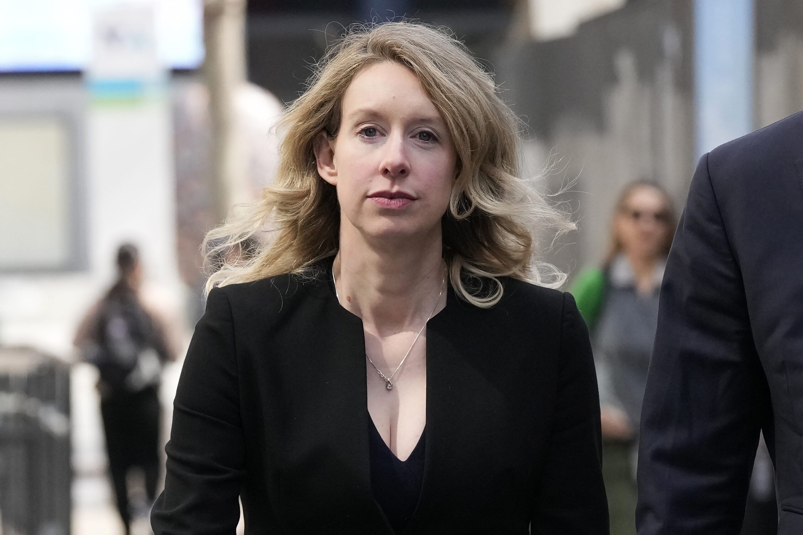 Elizabeth Holmes reports to prison day after Memorial Day