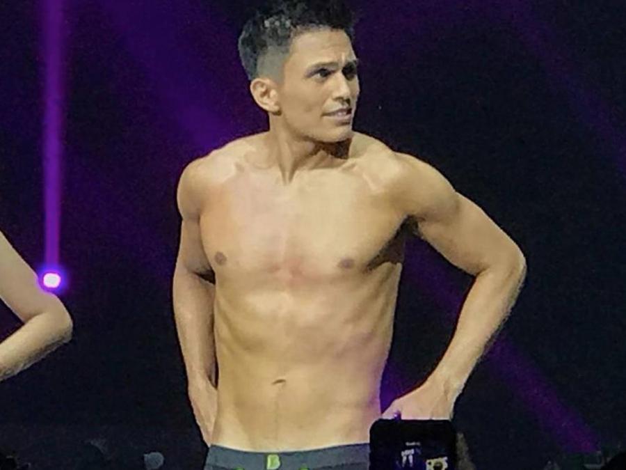 Tom Rodriguez shows his kickboxing moves at the Bench runway GMA