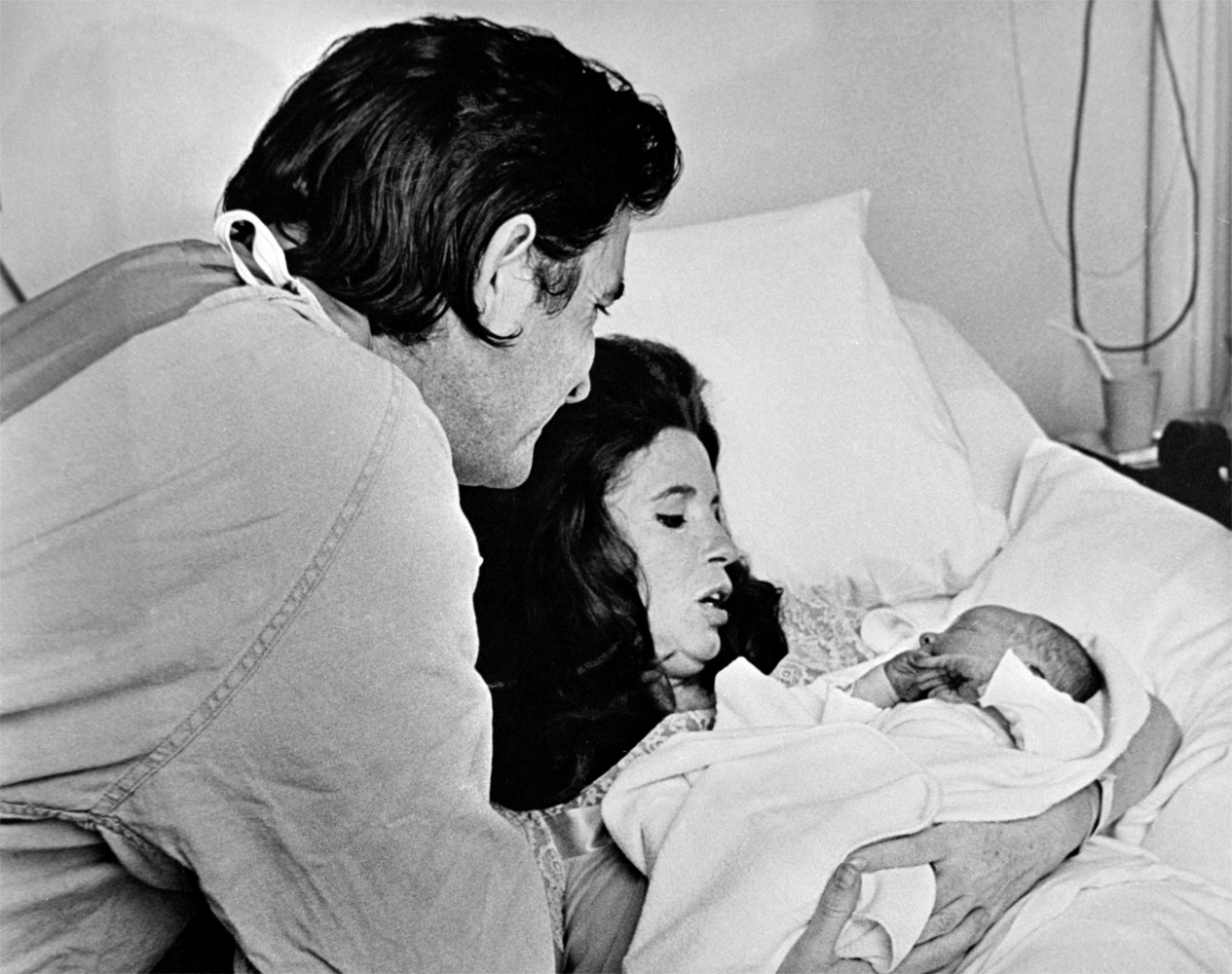 Johnny Cash's 80th Birthday Rare and Unpublished Photos of the Country
