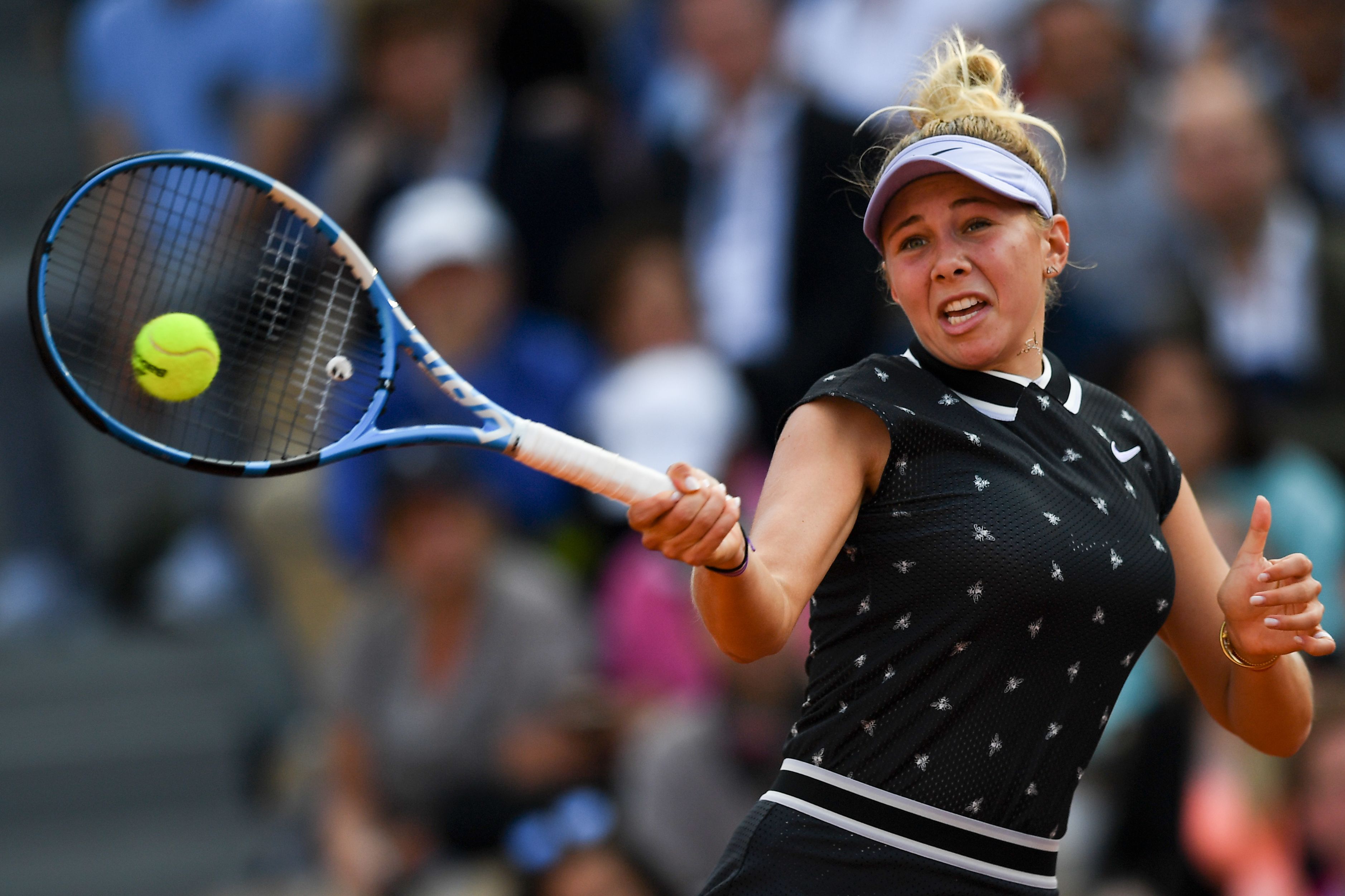 Amanda Anisimova, 17, advances to French Open quarterfinals The