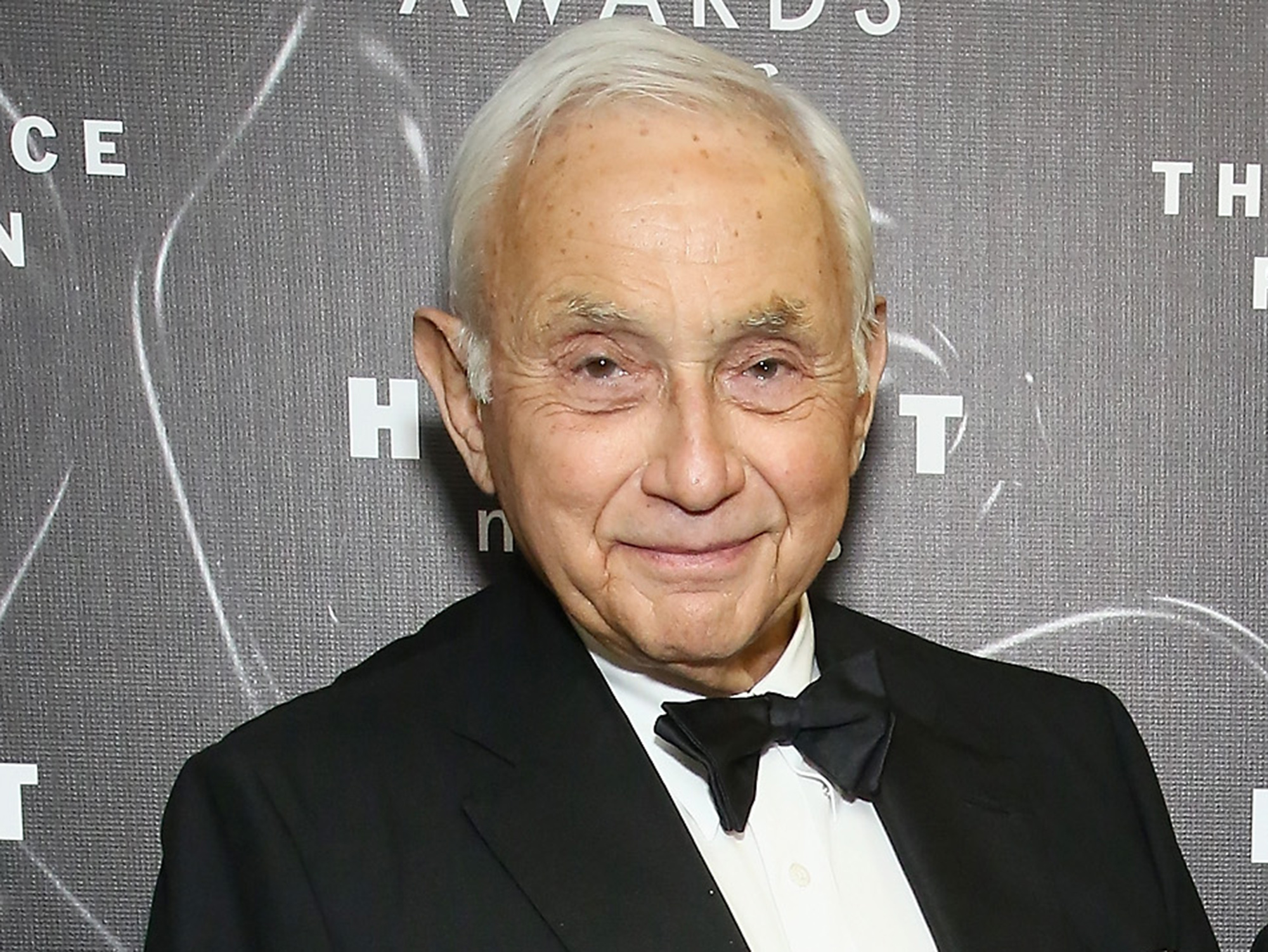 Is Les Wexner Still Alive Where Is Victoria - SyncX